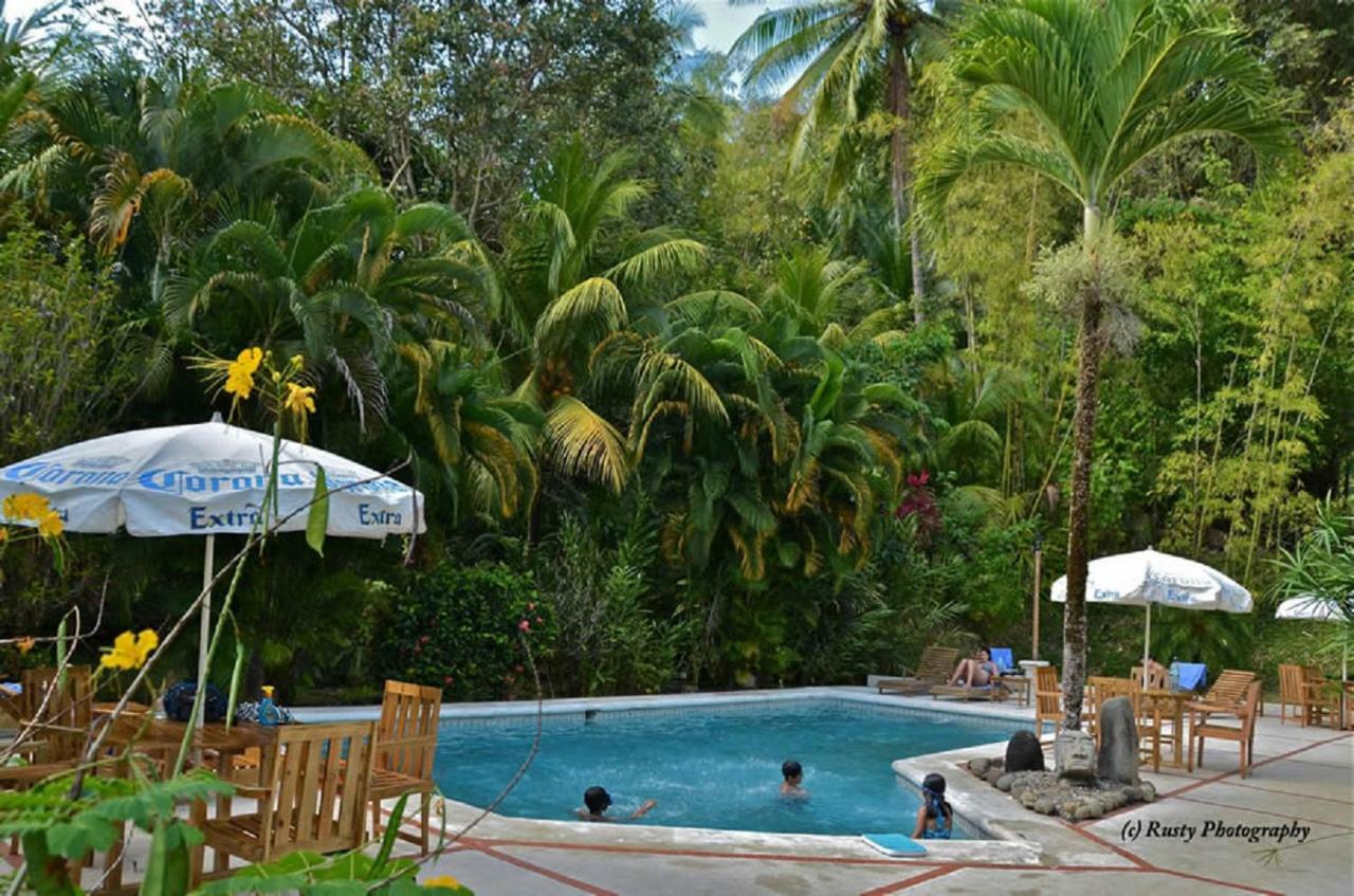 Hotel Roca Verde Beachfront 푼타레나스 외부 사진